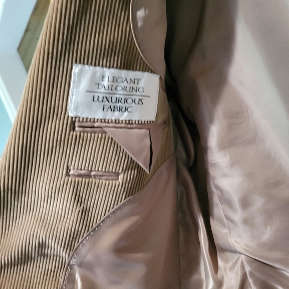 Men's Tan Corduroy Blazer - Picture 3 of 12